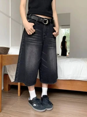 Women Low Rise Jorts Brushed Black Wash Cropped Baggy Jeans