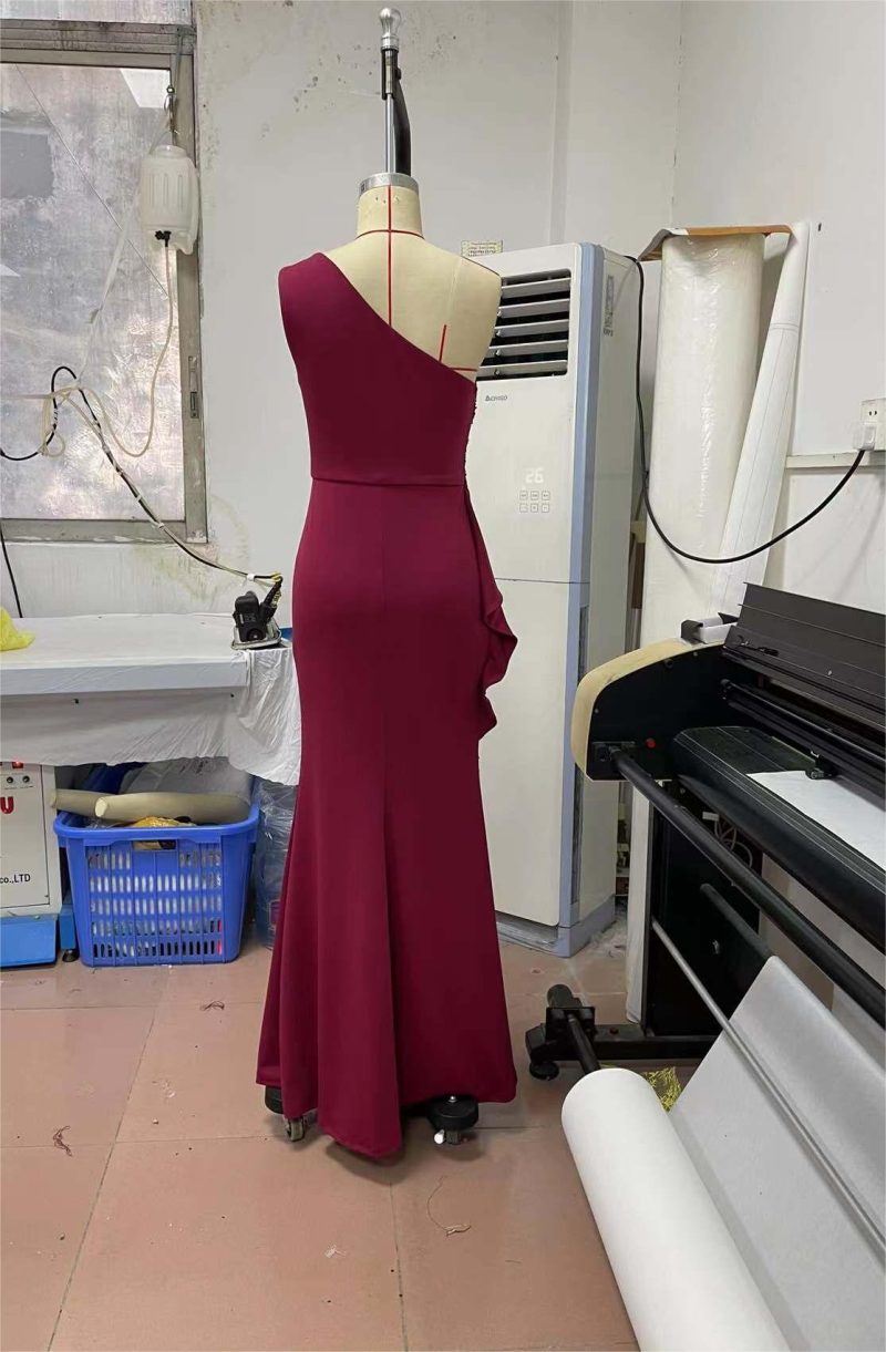 Women Clothing One Shoulder Sleeveless Dress Sheath Dress - Image 4