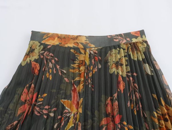 Vintage Printed Pleated Skirt - Image 4