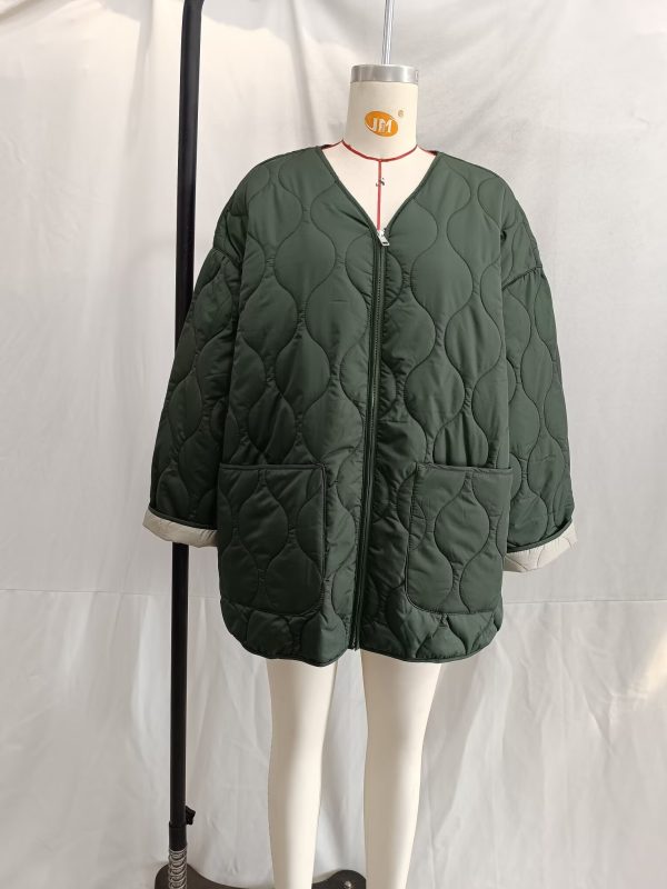 V-Neck Mid-Length Quilted Coat - Image 4