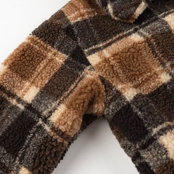 Women's Short Plaid Wool Coat - Image 4