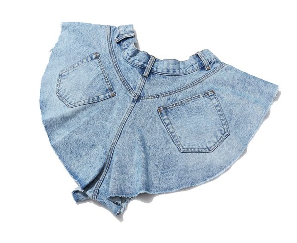 Women's Ruffled Hem Wide Leg Denim Shorts - Image 3