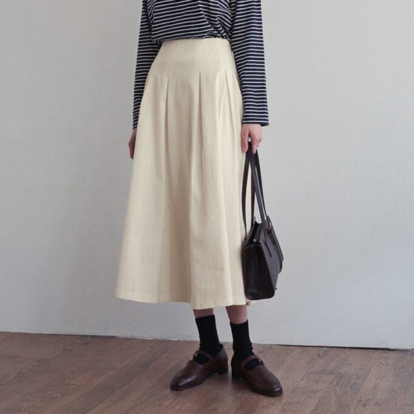 Women's Elegant Pleated Midi Skirt - Image 2