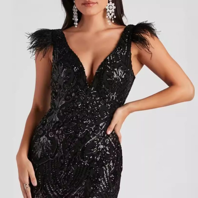 Slim Sequin Cocktail Dress - Image 2