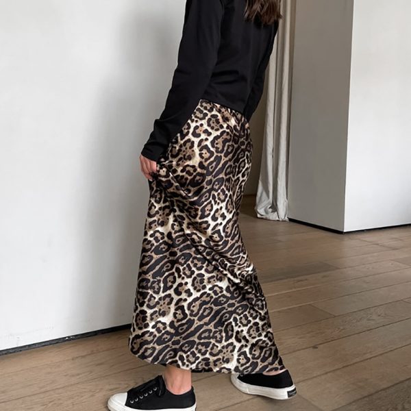 Leopard Print Satin Fishtail Skirt - Image 3