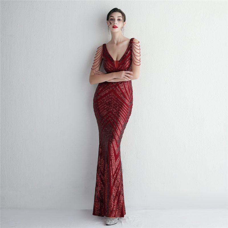 Elegant Beaded Party Dress - Image 2
