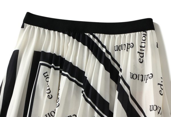 Women's Graphic Print Pleated Midi Skirt - Image 3