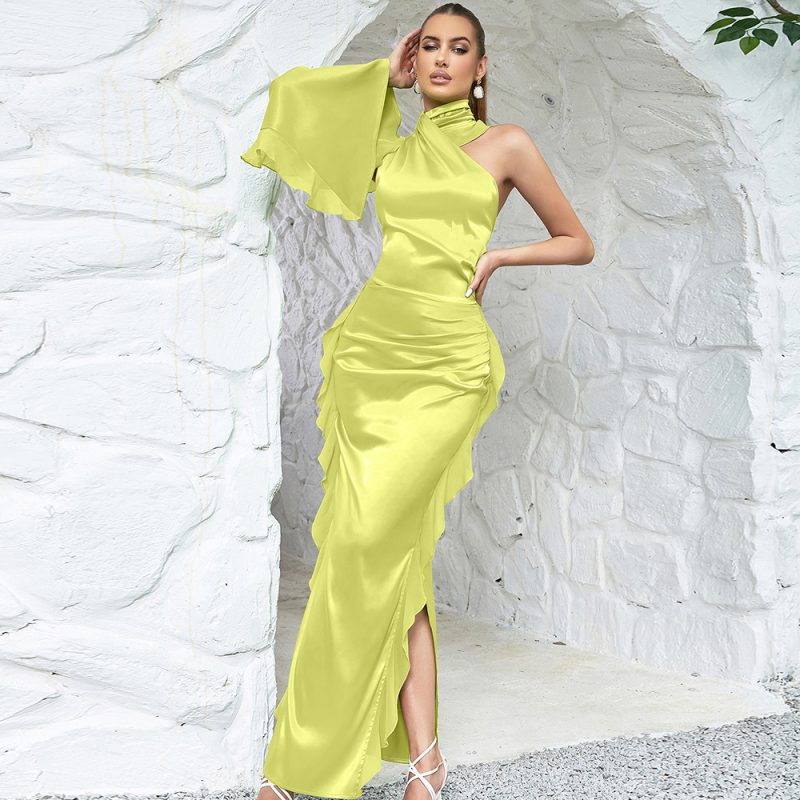 Solid Color One Shoulder Dress
