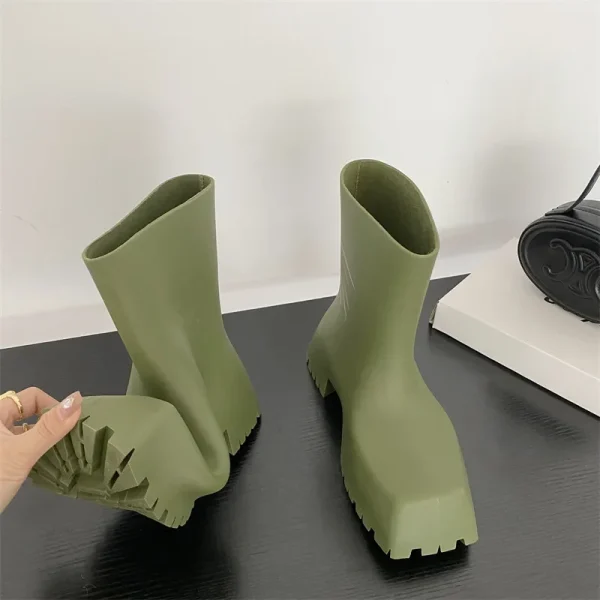 Waterproof Leather Platform Boots - Image 3