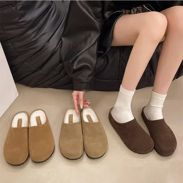 Women's Retro Suede Closed-Toe Clogs - Image 4