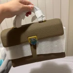 Luxury Genuine Leather  Versatile Shoulder Bag With Strap photo review