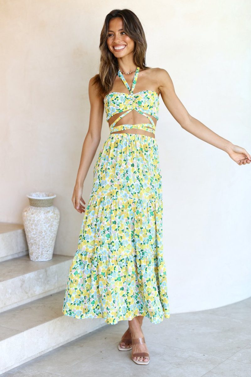 Spring Summer Floral Burst Halterneck Swing Dress - Image 2