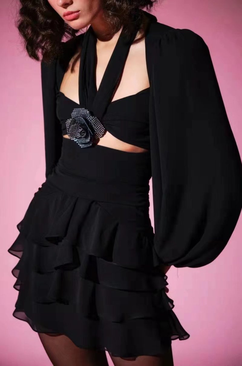 Women’s Floral Halter Cutout Lace Tiered Dress - Image 4