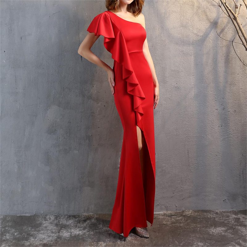 Red Sleeveless Slim Fit Fishtail Wedding Dress