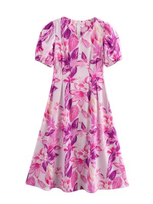 Minimalist Spring Dress with Elastic Short Sleeves