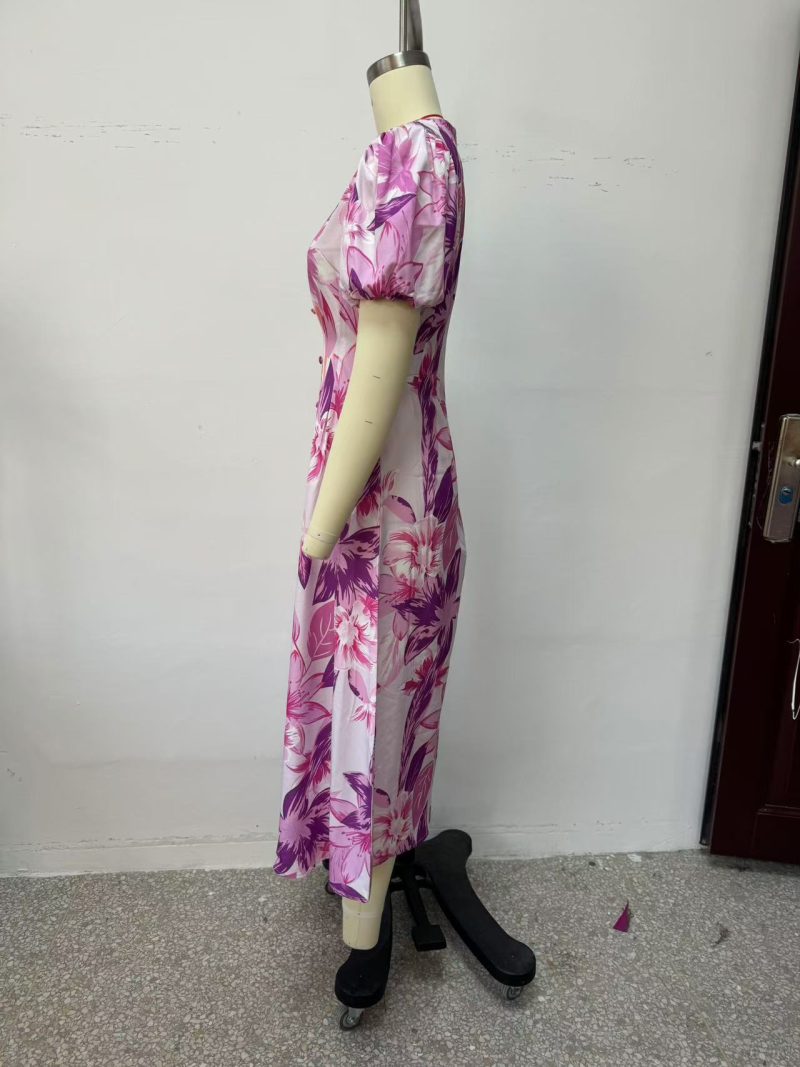 Minimalist Spring Dress with Elastic Short Sleeves - Image 3