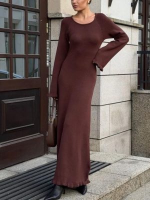 Crew Neck Wooden Ear Slim Hip Knit Maxi Dress