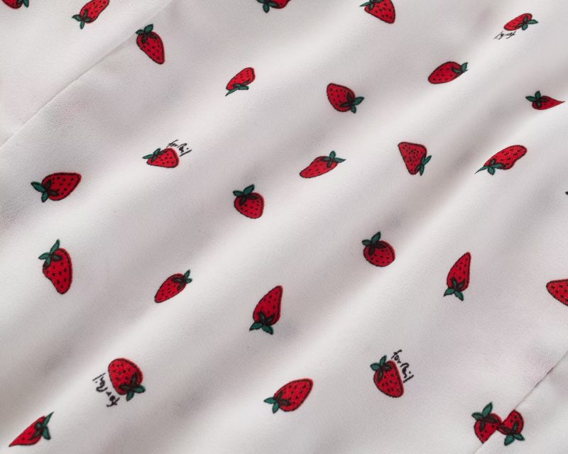 Sexy Slim Fit Sleeveless Strawberry Square Top - Image 3