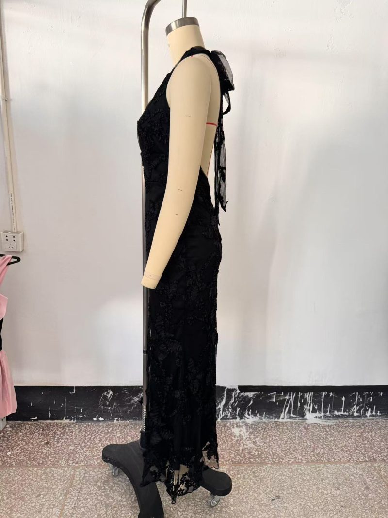 Sexy Deep V Plunge Floral Embroidered Dress - Image 2