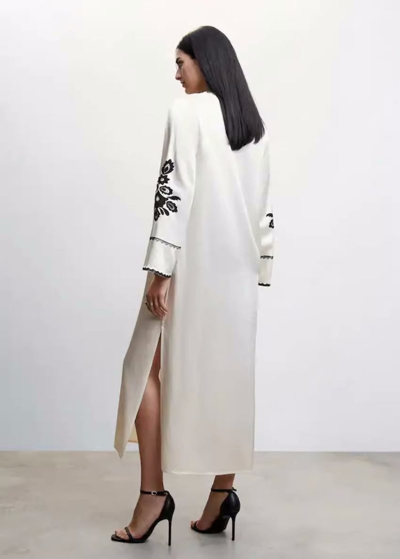 Vintage Embroidered White Dress Ladies - Image 2