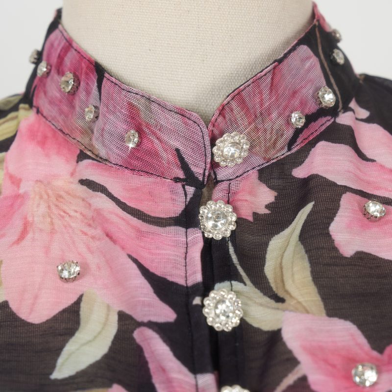 Court Style Short Sleeve Buttoned Strappy Dress - Image 3