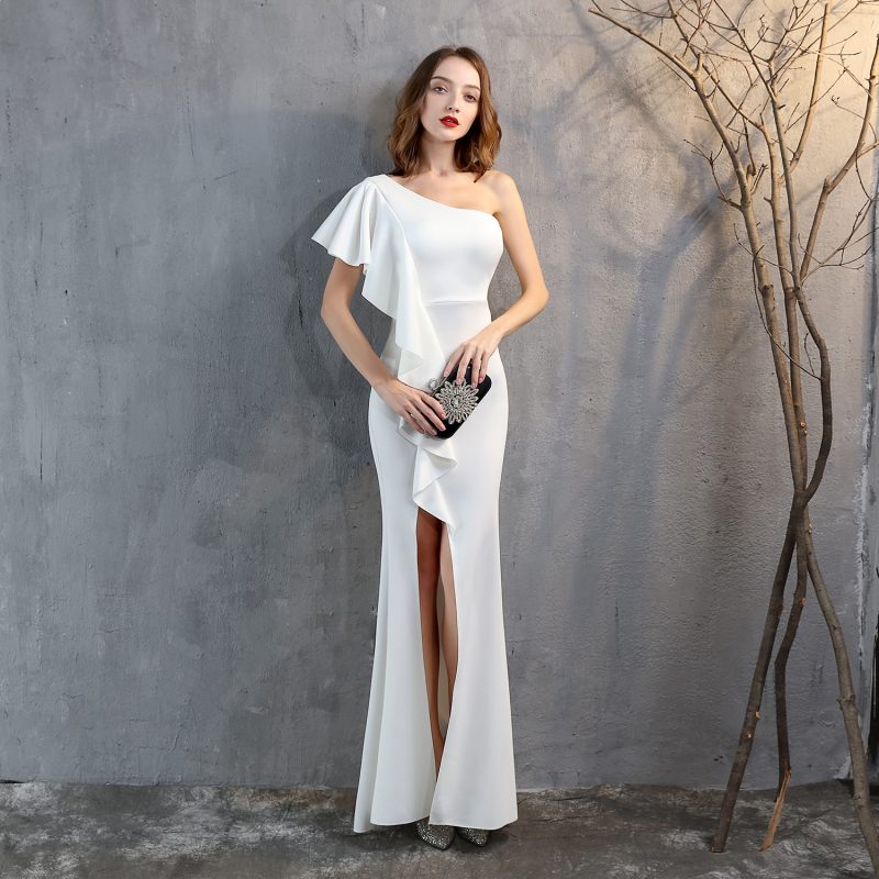 Red Sleeveless Slim Fit Fishtail Wedding Dress - Image 3