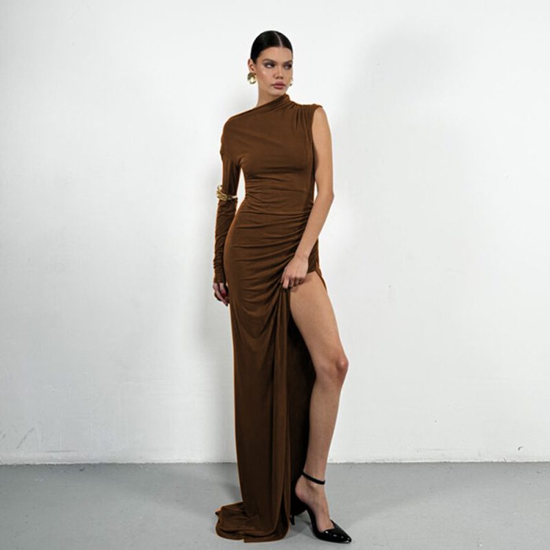 Elegant One-Shoulder Solid Color Split Dress