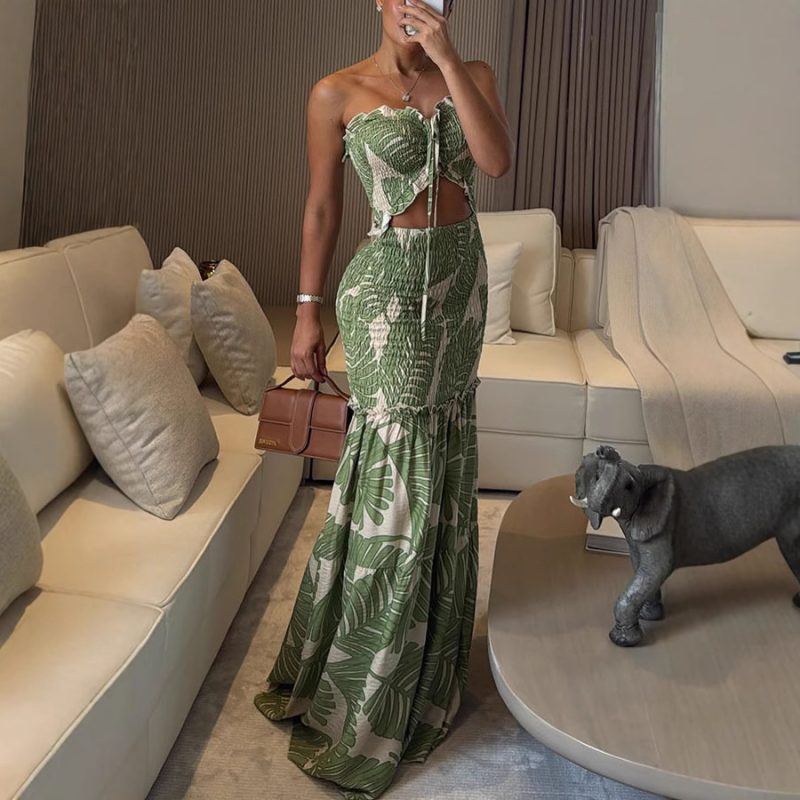 Spring Summer Halterneck Printed Pleated Dress - Image 2