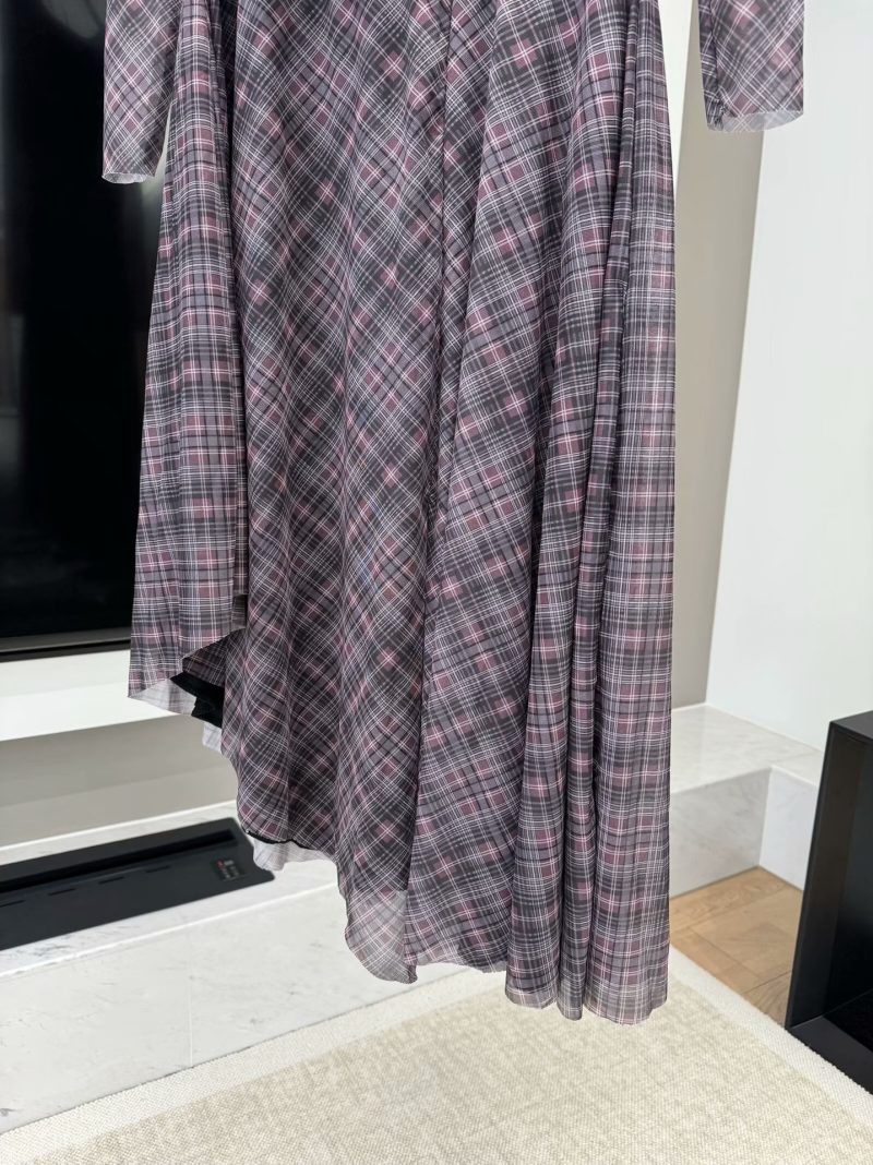 Plaid Pleated Silk Net Backless V-Neck Dress - Image 4