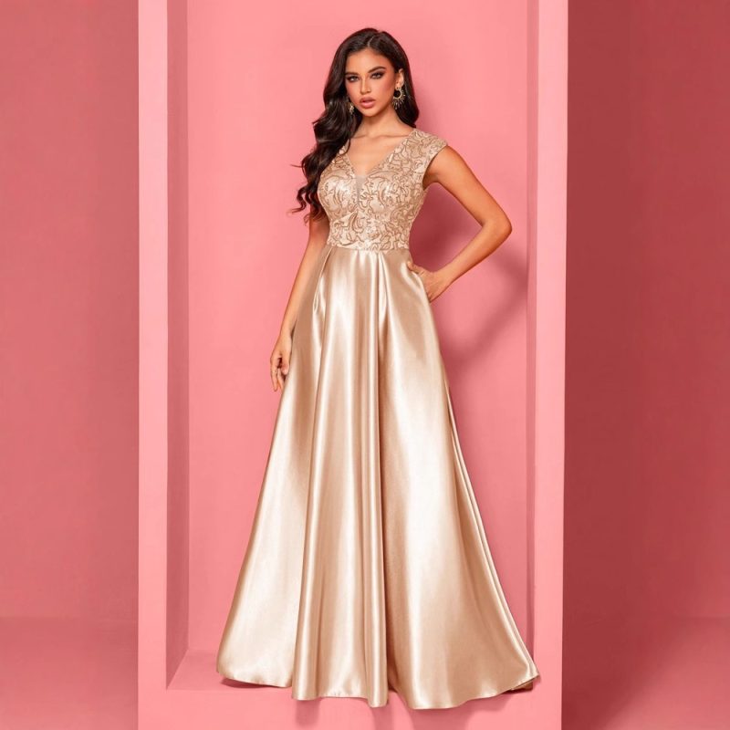 Elegant Sleeveless V-Neck Fishtail Cocktail Dress