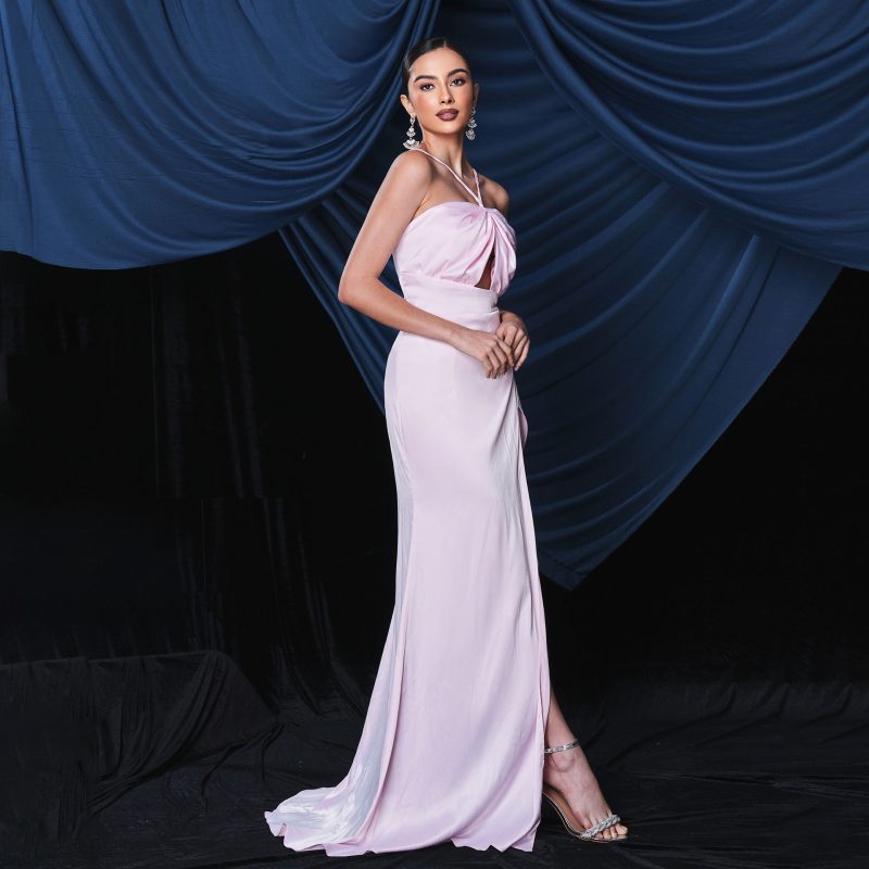 Elegant Sleeveless Halter Long Slit Evening Dress - Image 3