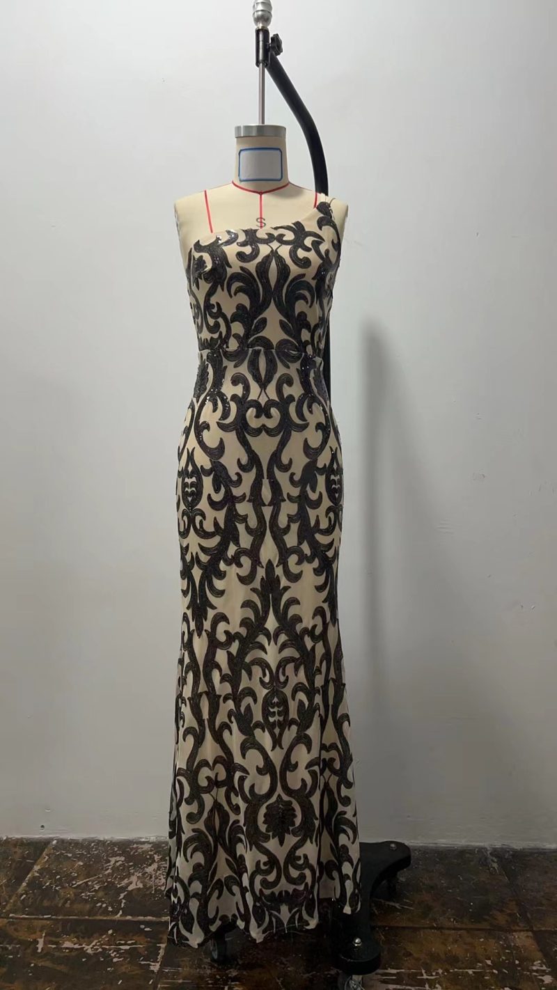 Elegant Diagonal Collar Sequined Cocktail Maxi Dress - Image 4