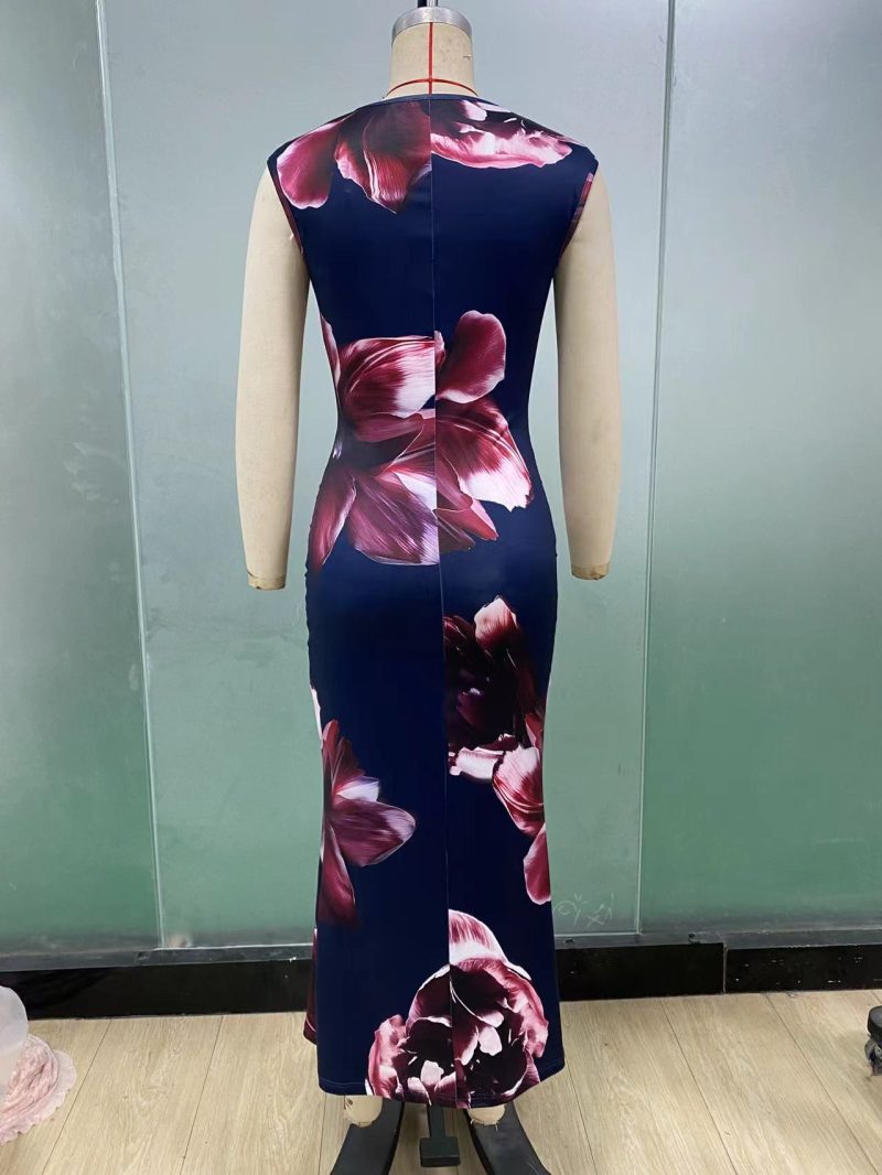 Slim Fit Sleeveless Sheath One-Step Dress - Image 4
