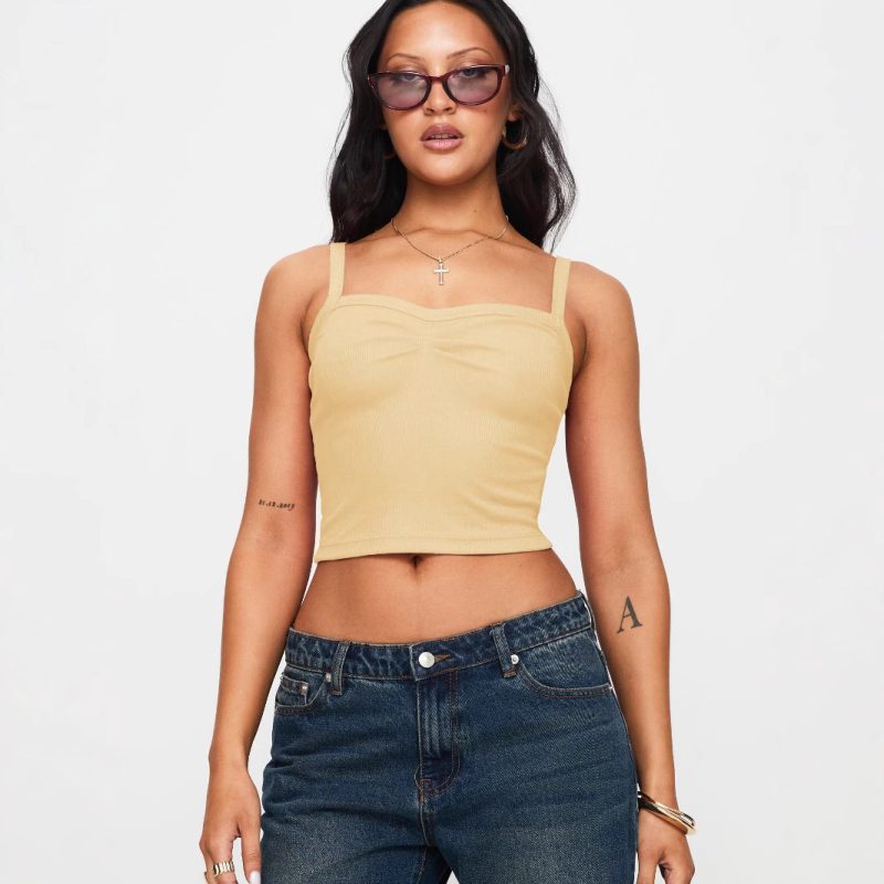 Women’s Solid Color Pleated Cropped Tank Top - Image 3