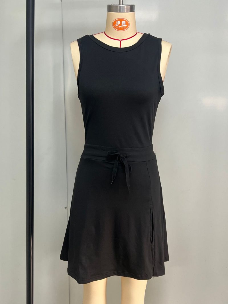 Backless Fitness Jumpsuit with Built-in Shorts - Image 4