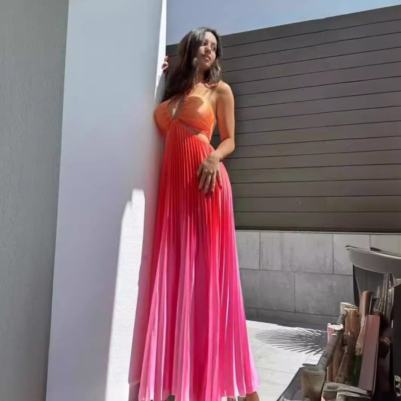 Women’s Summer Gradient Halter Pleated Long Dress - Image 3
