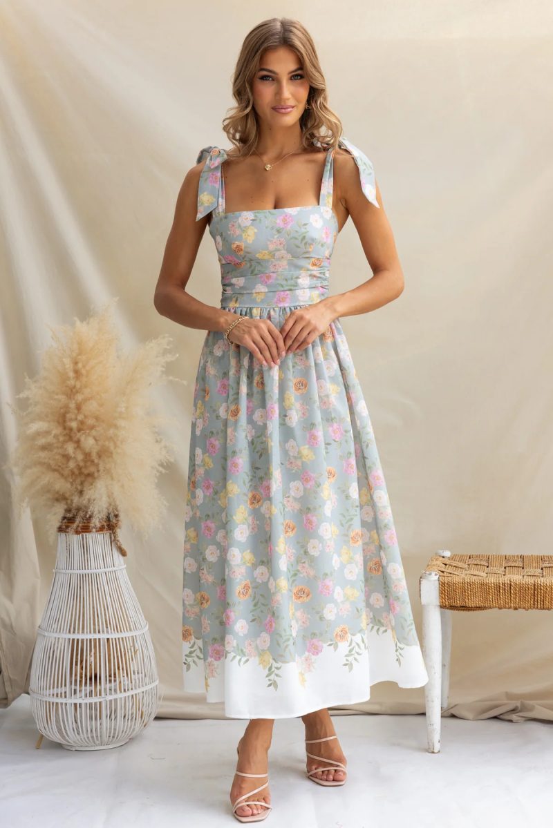 Floral Slim Fit Camisole Dress for Summer Holidays - Image 2