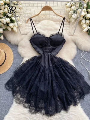 Elegant Vintage Lace Party Dress