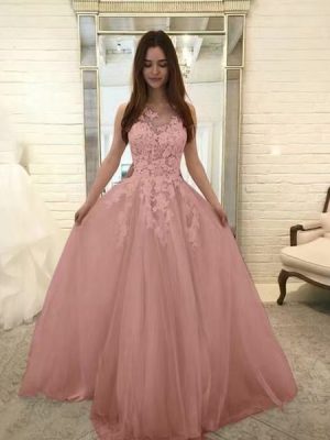 Elegant Lace Wedding Dress in Three Colors