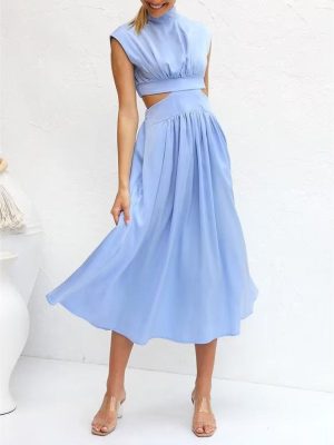 Summer Cutout Dress – Light Blue Minimalist Look
