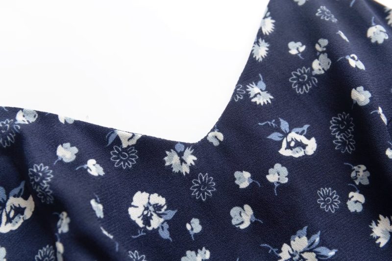 French Floral Split Dress with Black Base – Early Spring Style - Image 3