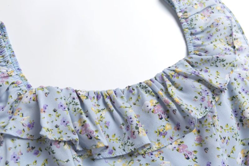 Pastoral Spring Short Dress with Lace and Tiny Florals - Image 3