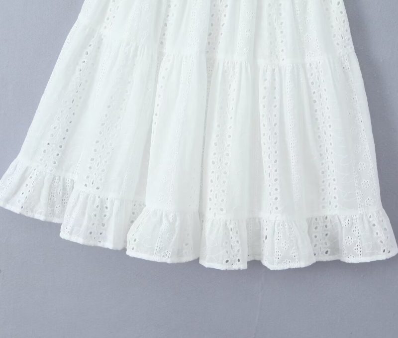 Slim Fit Backless Lace Trim Tube Dress - Image 3