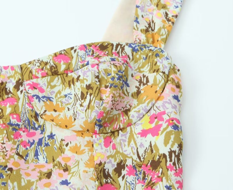 Heart Neck Floral Dress – Slimming Suspenders Style - Image 4