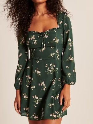 Summer Lantern Sleeve Dress – Lace Pleated Look