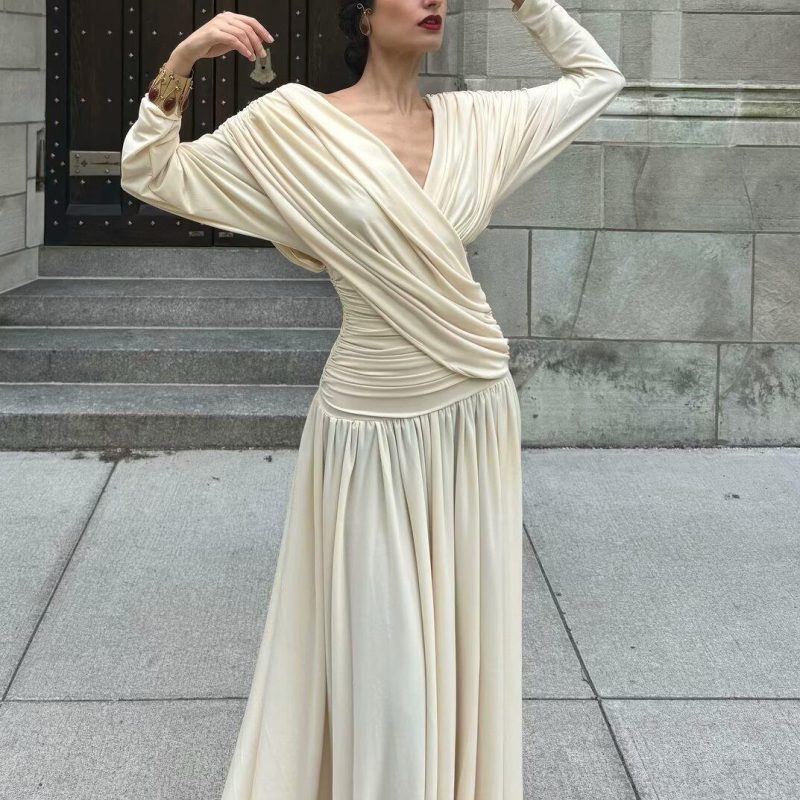 Autumn Cocktail Dress with Open Back Design