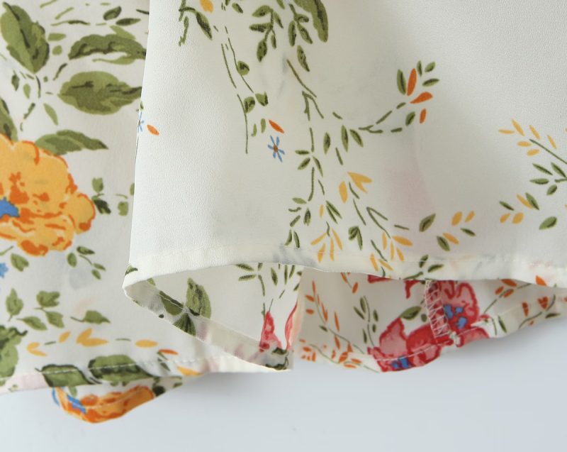 Slim Fit Small Floral Print Summer Dress - Image 4