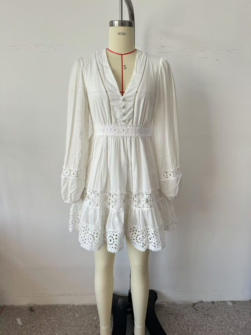 V-Neck Lace Stitching Hollow Out Dress Women - Image 4