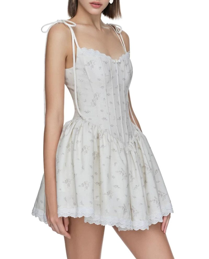 Retro Printed V-Neck Dress with Waist Shaping