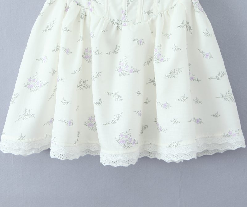 Retro Printed V-Neck Dress with Waist Shaping - Image 4